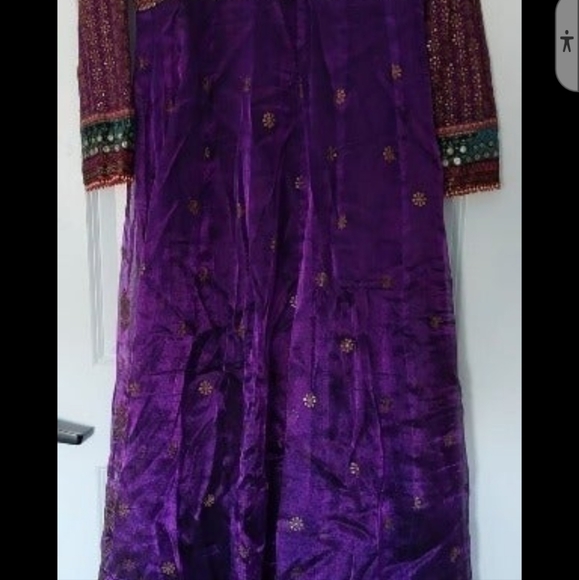 NWOT Designer MARIA B Wedding Gown, Shalwar and Duppatta - Picture 6 of 10